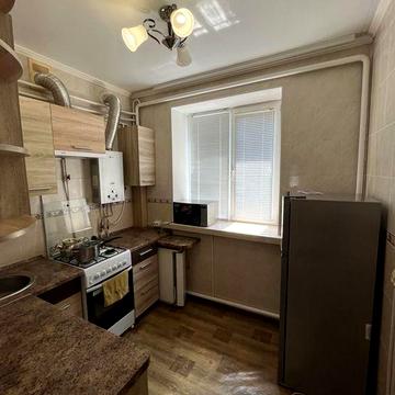 Продам 2 кімнатну квартиру у місті Бар