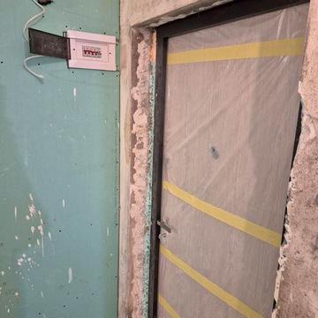 Продаж 1 кімнатной квартири поруч Мукачево.