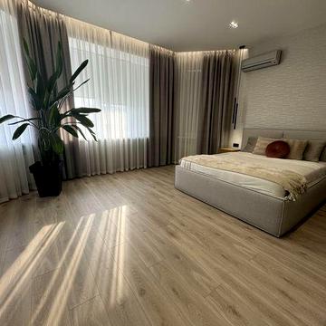 дом на фонтане с новым ремонтом!