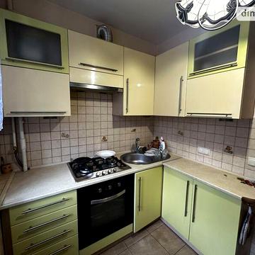 Довгострокова оренда 2к Квартира Петлюри Симона вулиця