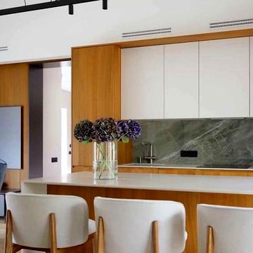 вул Джона Маккейна, 1-Б. ЖК Французький квартал 2