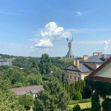 Будинок центр Мічуріна Ломаківська Болсуновська Звіренецька