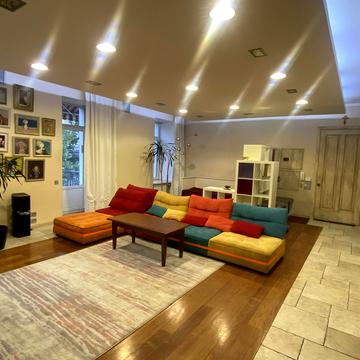 Пирогова вул., 1/35