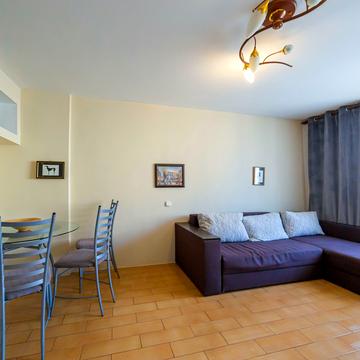 Валерія Лобановського просп., 130