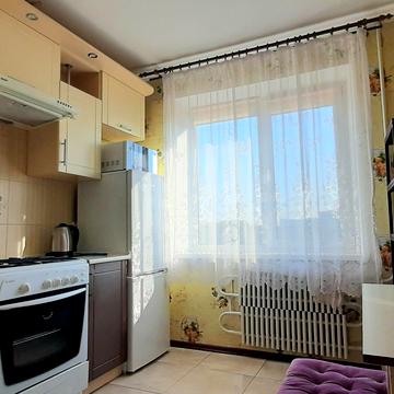 Романа Купчинського вул., 7