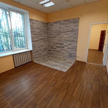 Батумська вул., 11