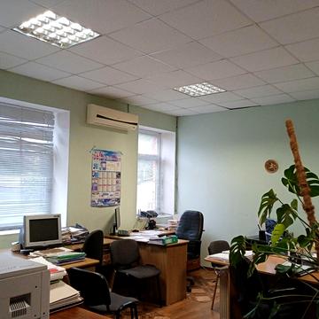 Юрія Вороного вул., 47 б