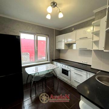 Добровольського проспект (Володимира Великого), 122, Пересипський район, Одеса, Одеська область 47000.0 USD