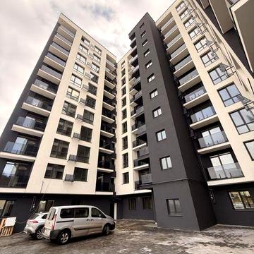 Двокімнатна квариира в центрі . Під ремонт ЖК Light home