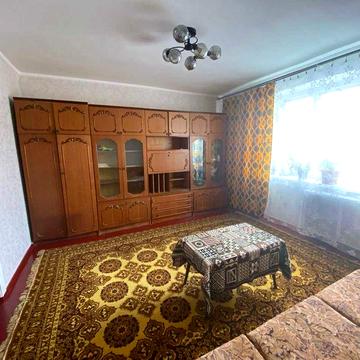 Здається тепла 2-кім квартира, район ЖД