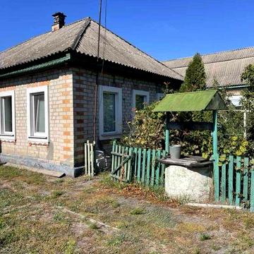 .Продаж будинку у с. Сокирно.