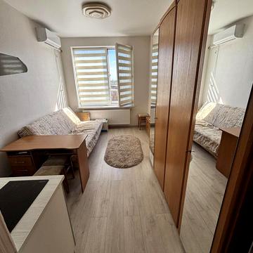 Миколи Боровського вул., 37