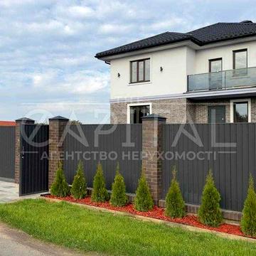 Престижний будинок на продаж в тихому районі с. Княжичі по вулиці Нова