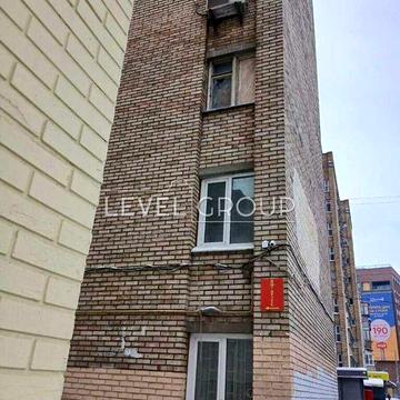 Продаж 2к квартири 52 кв. м на вул. Саксаганського 45