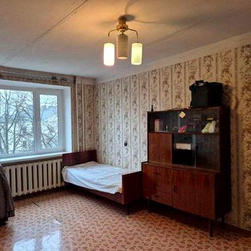 Продам 3-х кімнатну квартиру р-н Конкорду 4/9цегла 60м не кутова