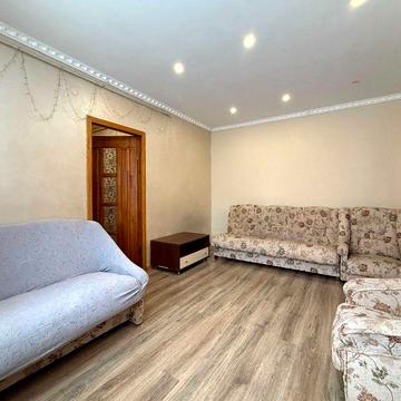 ОРЕНДА 2-кім. квартира ЦЕНТР / власна територія / вул. Берегова, ПЛАЗА