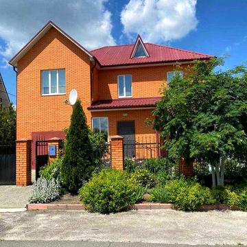 Затишна частина будинку 136 м² з генератором та ялиновим садом Таценки