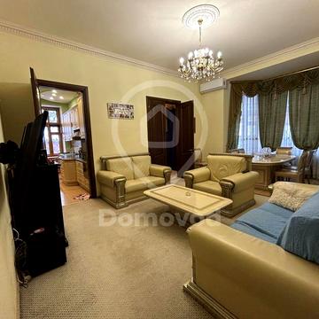 Сдам 4К-Кваритру, Центр, м. Ярослава Мудрого 5мин. шагом.