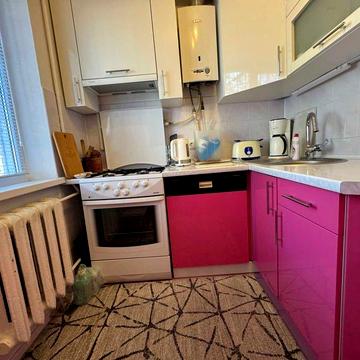 Продається простора 3-кімнатна квартира на Вшеньці