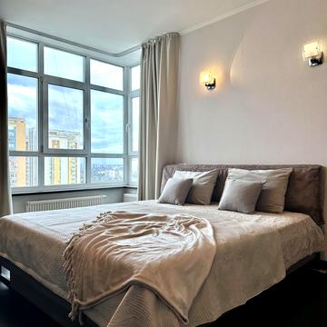 Валерія Лобановського просп. (Червонозоряний), 4-Г