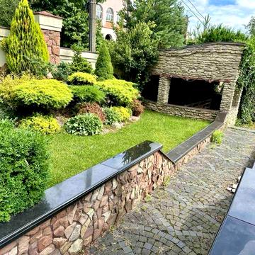 Оренда будинку з гаражем