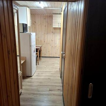 Квартира довгостроково.В центрі міста