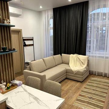 1 -кімнатна квартира  в центрі | 300 м до бювету | Готовий бізнес ЖК Cardinal