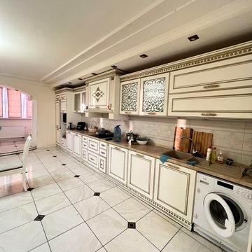 Здаю 3 к к - студію в ЖК Рівʼєра з ремонтом