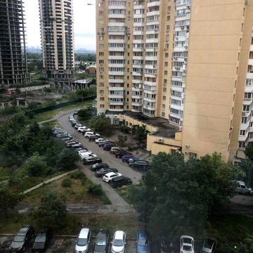 Здається вперше 1 кімнатна квартира на Троєщині