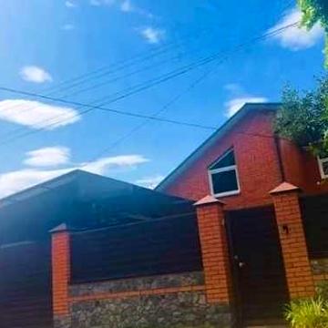 Півбудинку на Таращанському масиві