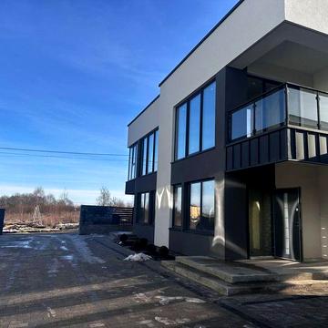 Продаж 3-кім. будинку 135 м.кв., в. І. Франка Зубра