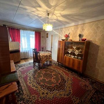 Продаж 3к по вул.Ст.Поділ, поруч центру