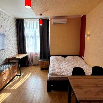 Оренда однокімнтної квартири на Ахматової, Позняки ВЛАСНИЦЯ