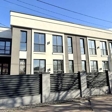 Новобудова/квартира з власним двором/Росвигово-рн Набережна/