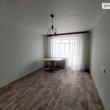 Продаж 3к Квартира Шкільна вулиця