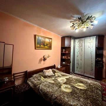 Сдам 2х комн квартиру в центре м. Архитектора Бекетова