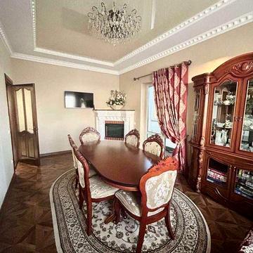 Продаж 3 кімнатної квартири, м. Жовква