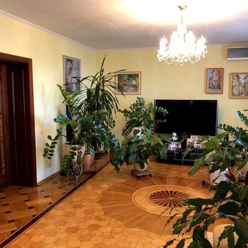 Продаж 3-кімнатної Центр