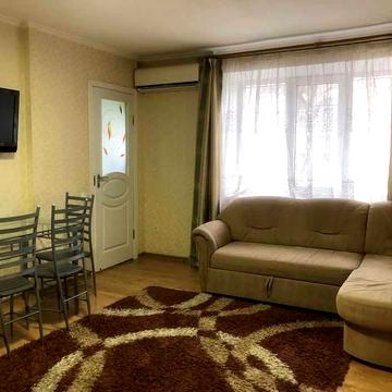 Оренда двокімнатної квартири , Січеславска набережна,8