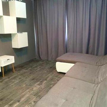 Продам 2 к.кв. 66м2 в обжитому новобудові на Олексіївці метро Перемога