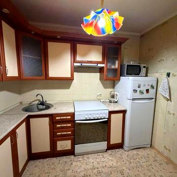 Оренда 1-кімнатної квартири метро Лівобережна