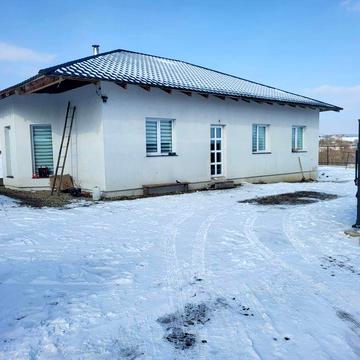 Будинок в селі 7км від чернівців