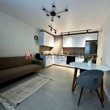 Продається затишна Євродвушка в ЖК Ревуцький ( Ревуцького 54) ЖК Ревуцький