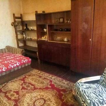 продам 1 комн квартиру 13 500 у. Пересыпский район