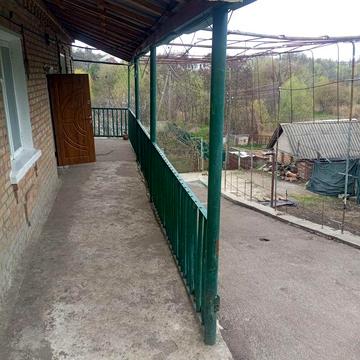 Сдам дом 4.комнаты есть въезд.