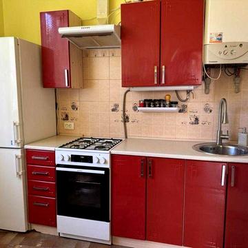 Продаж 2 кімнатної квартири, вулиця Лазнева ( Чорновола) , центр