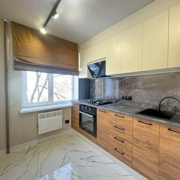 Продаж 3-х кімнатної квартири