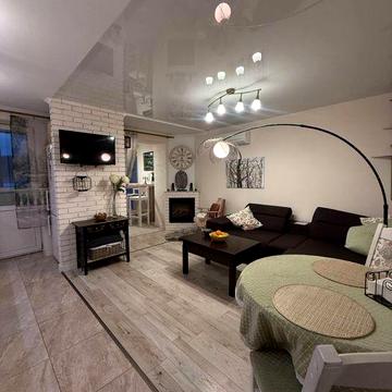 Левада однокімнатна квартира з евроремонтом, площа 64м2!