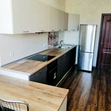 Драгоманова вул., 2