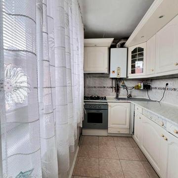 Здається 3х кімнатна квартира біля Головпоштамту